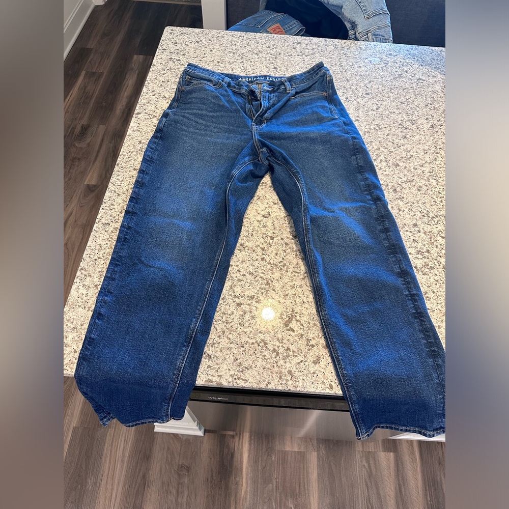 American Eagle High Rise Mom Jeans